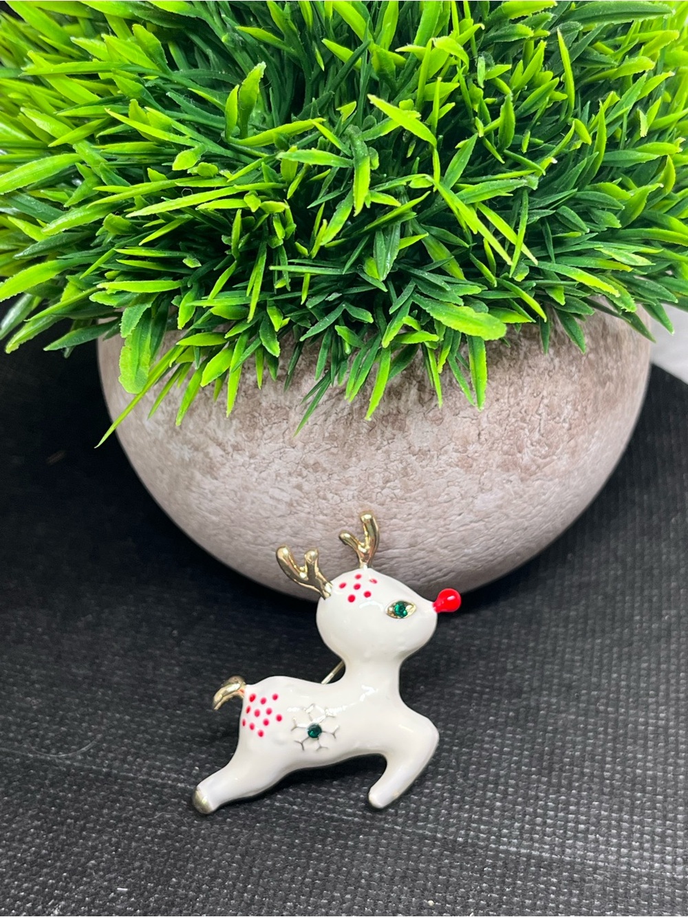 Betsey Johnson Red Nose Reindeer Brooch / Pin NWT A1
